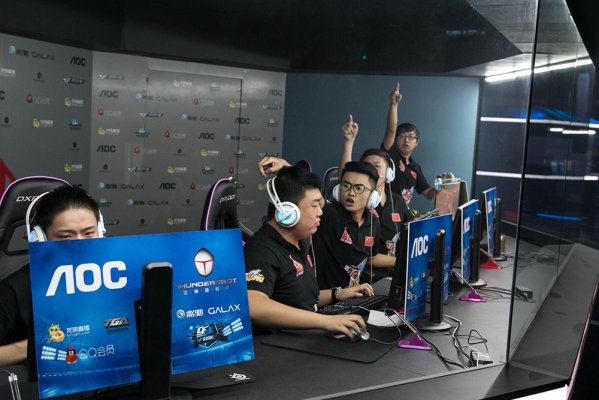 让前欧冠冠 让前欧冠冠