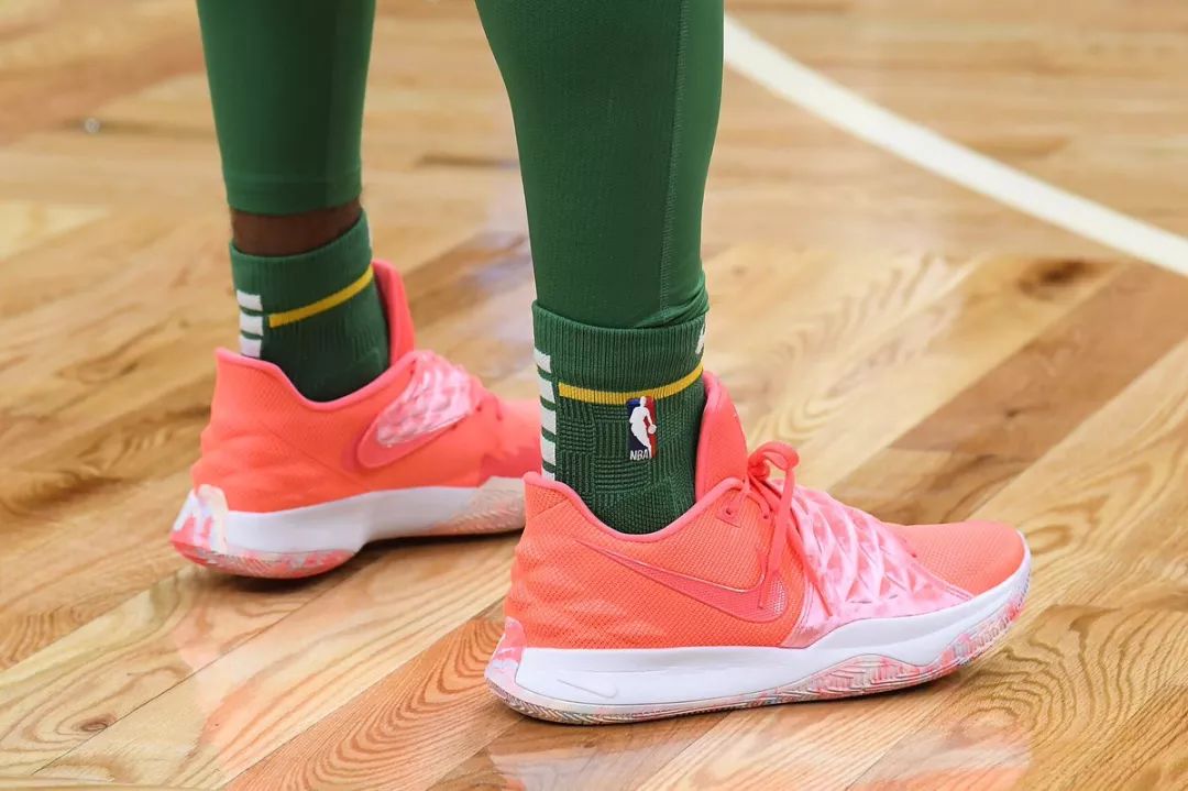 中场三人组 中场三人组