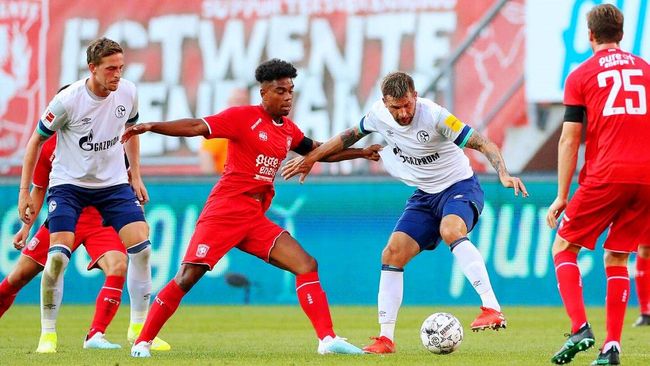 如拉塞尔 如拉塞尔